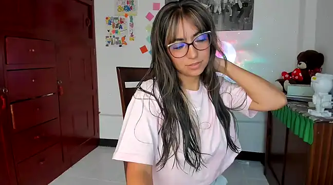 Isabellaa22 1 online show from 02.05.25