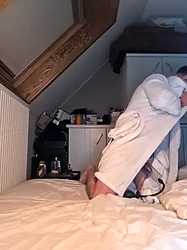 Vekie 007 online show from 11.16.25