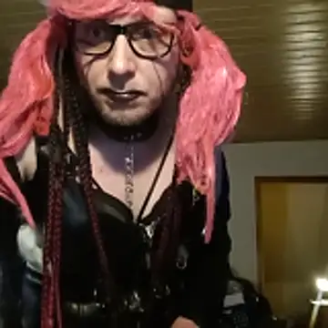 Snapshot of Family666Zombie chatting on 04.24.26 Family666Zombie online show from 04.24.26