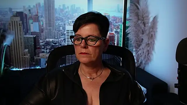 ninarandmann online show from 11.13.25