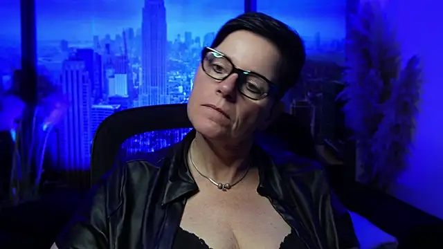 ninarandmann online show from 11.24.25