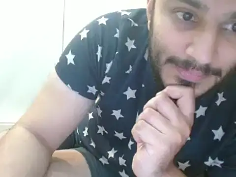 Snapshot of robintoit chatting on 12.03.24 robintoit online show from 12.03.24