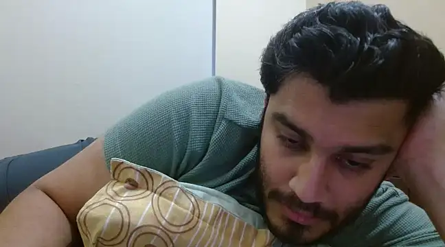 Snapshot of robintoit chatting on 02.22.25 robintoit online show from 02.22.25