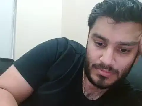 Snapshot of robintoit chatting on 07.15.26 robintoit online show from 07.15.26