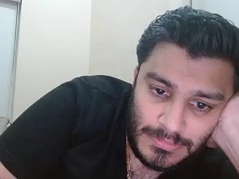 Snapshot of robintoit chatting on 07.28.26 robintoit online show from 07.28.26