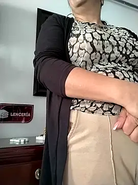 Natasha milf   online show from 04.21.26