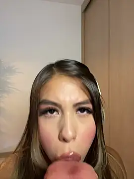  laura 02 online show from 03.01.25