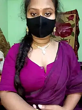 Idhika Paul online show from 02.19.25