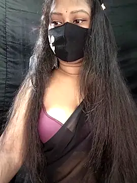 Idhika Paul online show from 09.11.25