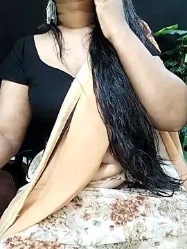 Idhika Paul online show from 10.01.25