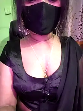 Idhika Paul online show from 12.14.25