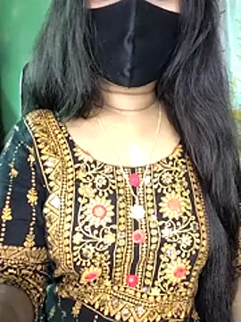 Idhika Paul online show from 12.15.25