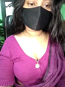 Idhika Paul online show from 04.11.26