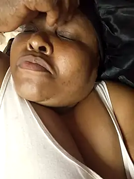 Snapshot of HOTSUGARX5 chatting on 12.23.24 HOTSUGARX5 online show from 12.23.24