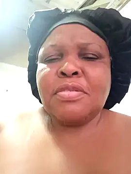 Snapshot of HOTSUGARX5 chatting on 01.08.25 HOTSUGARX5 online show from 01.08.25