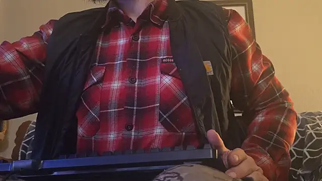 Armyexhibitionistvet online show from 02.18.26