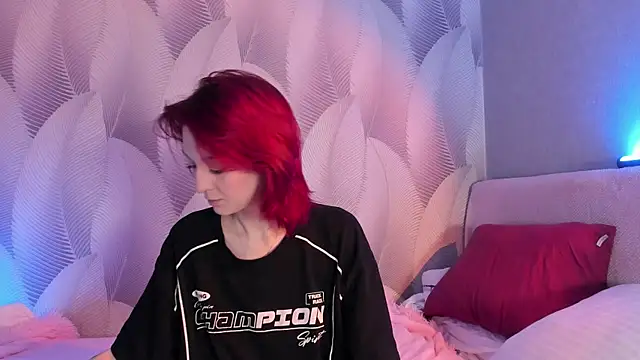 Snapshot of CrystalRey chatting on 03.02.25 CrystalRey online show from 03.02.25