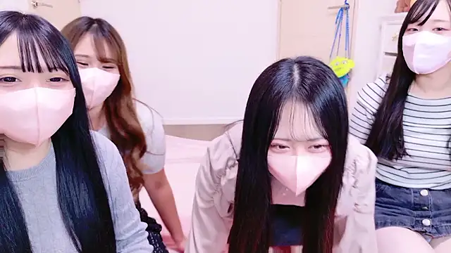 Snapshot of nathi_ko_xo chatting on 10.13.25 nathi ko xo online show from 10.13.25