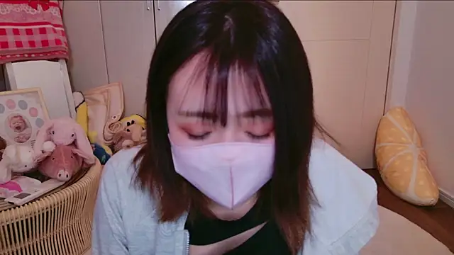 Snapshot of ayu_yu_xo chatting on 01.13.25 ayu yu xo online show from 01.13.25