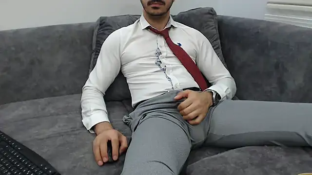 Snapshot of Naughtb0y chatting on 05.17.26 Naughtb0y online show from 05.17.26