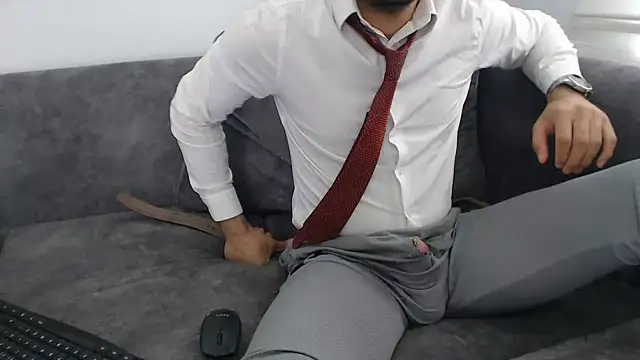 Snapshot of Naughtb0y chatting on 05.23.26 Naughtb0y online show from 05.23.26