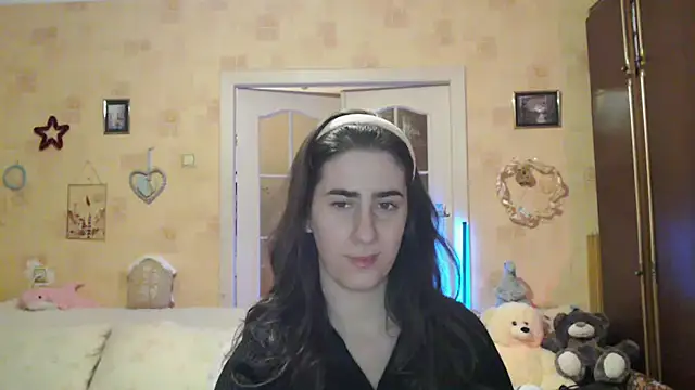 Snapshot of INELIKA chatting on 10.14.25 INELIKA online show from 10.14.25