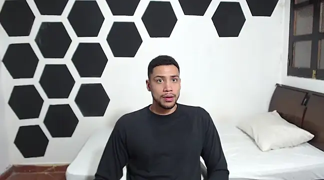 Jhors  Collens online show from 01.22.25