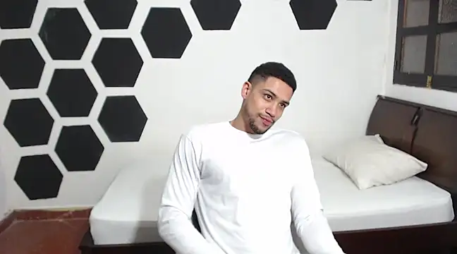 Jhors  Collens online show from 01.23.25