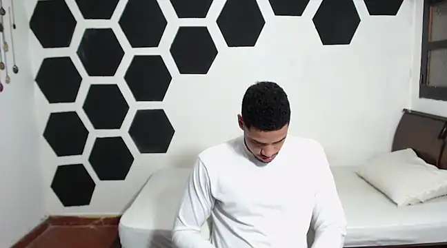 Jhors  Collens online show from 02.01.25