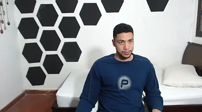 Jhors  Collens online show from 02.06.25