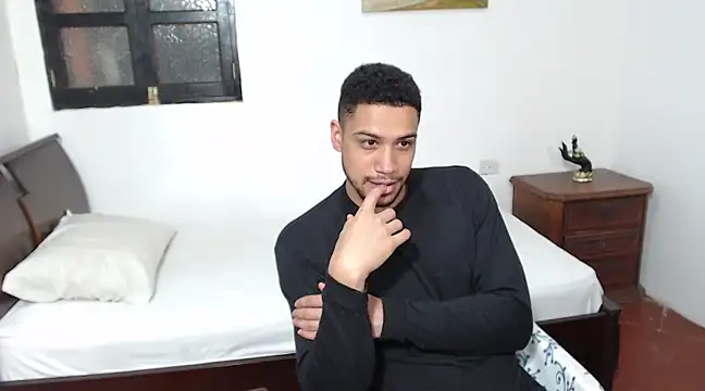 Jhors  Collens online show from 02.28.25