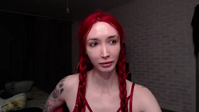 Snapshot of Roxy_Silver chatting on 07.19.26 Roxy Silver online show from 07.19.26