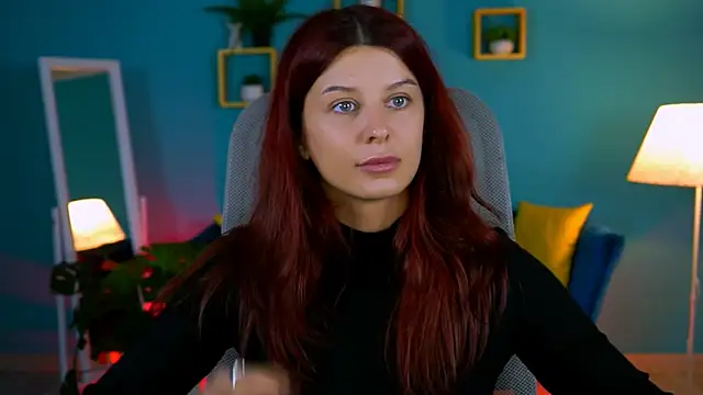 NicoleMun online show from 10.28.25