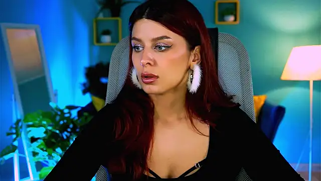 NicoleMun online show from 12.17.25