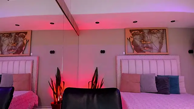  AlejaCruz  online show from 12.21.25