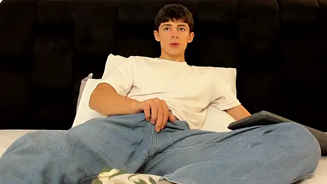 Adam Clay21 online show from 09.13.25