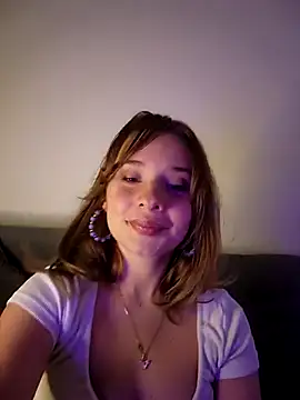 Snapshot of Sophy_Bunny chatting on 03.06.25 Sophy Bunny online show from 03.06.25