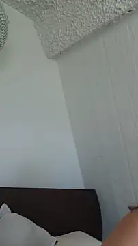 Snapshot of Sophy_Bunny chatting on 12.03.25 Sophy Bunny online show from 12.03.25