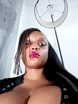 Snapshot of Busty_Bambi chatting on 06.13.26 Busty Bambi online show from 06.13.26