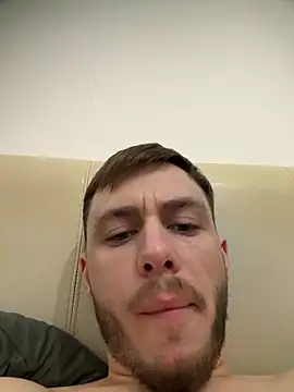 Snapshot of Julian128 chatting on 02.22.25 Julian128 online show from 02.22.25