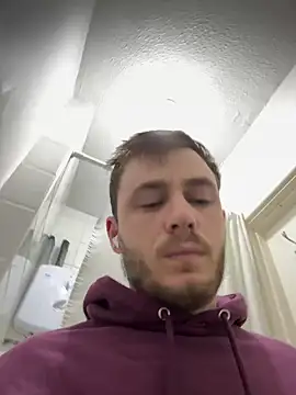 Snapshot of Julian128 chatting on 03.12.25 Julian128 online show from 03.12.25