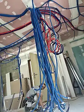 robertilevis online show from 09.18.25