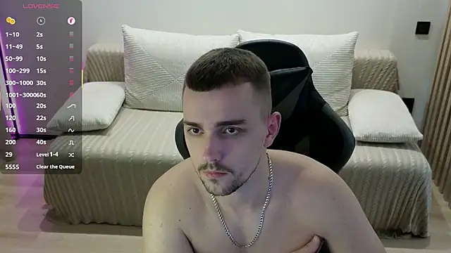 Larstar01 online show from 11.19.25