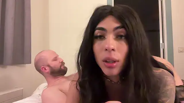 Snapshot of babybriexxx chatting on 12.20.25 babybriexxx online show from 12.20.25