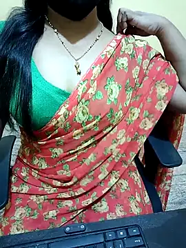 Snapshot of Nithya_05 chatting on 09.12.25 Nithya 05 online show from 09.12.25