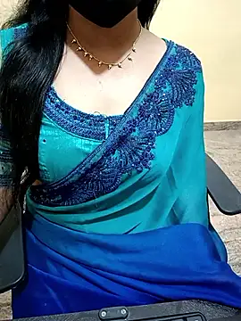 Snapshot of Nithya_05 chatting on 09.15.25 Nithya 05 online show from 09.15.25