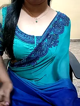 Snapshot of Nithya_05 chatting on 10.09.25 Nithya 05 online show from 10.09.25