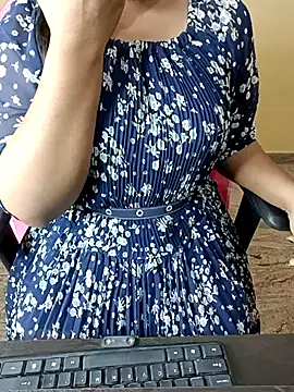 Snapshot of Nithya_05 chatting on 01.10.26 Nithya 05 online show from 01.10.26
