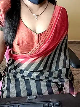 Snapshot of Nithya_05 chatting on 01.14.26 Nithya 05 online show from 01.14.26