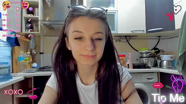  Nika Kik online show from 03.17.25